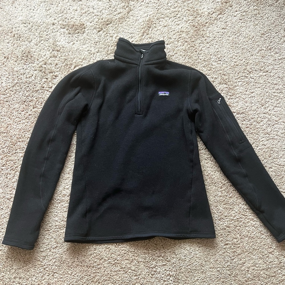 Patagonia black fleece - women’s small